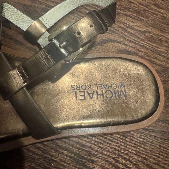 Michael Kors Sondra sandals in cocoa metallic leather-Size 7.5 - Picture 4 of 9